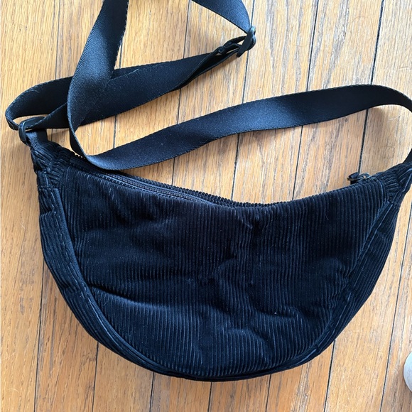 Uniqlo Black Corduroy Crescent Bag - Picture 2 of 3